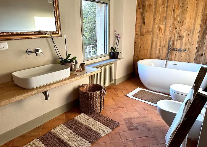 Bed & Breakfast Oasi Acquafresca 3*